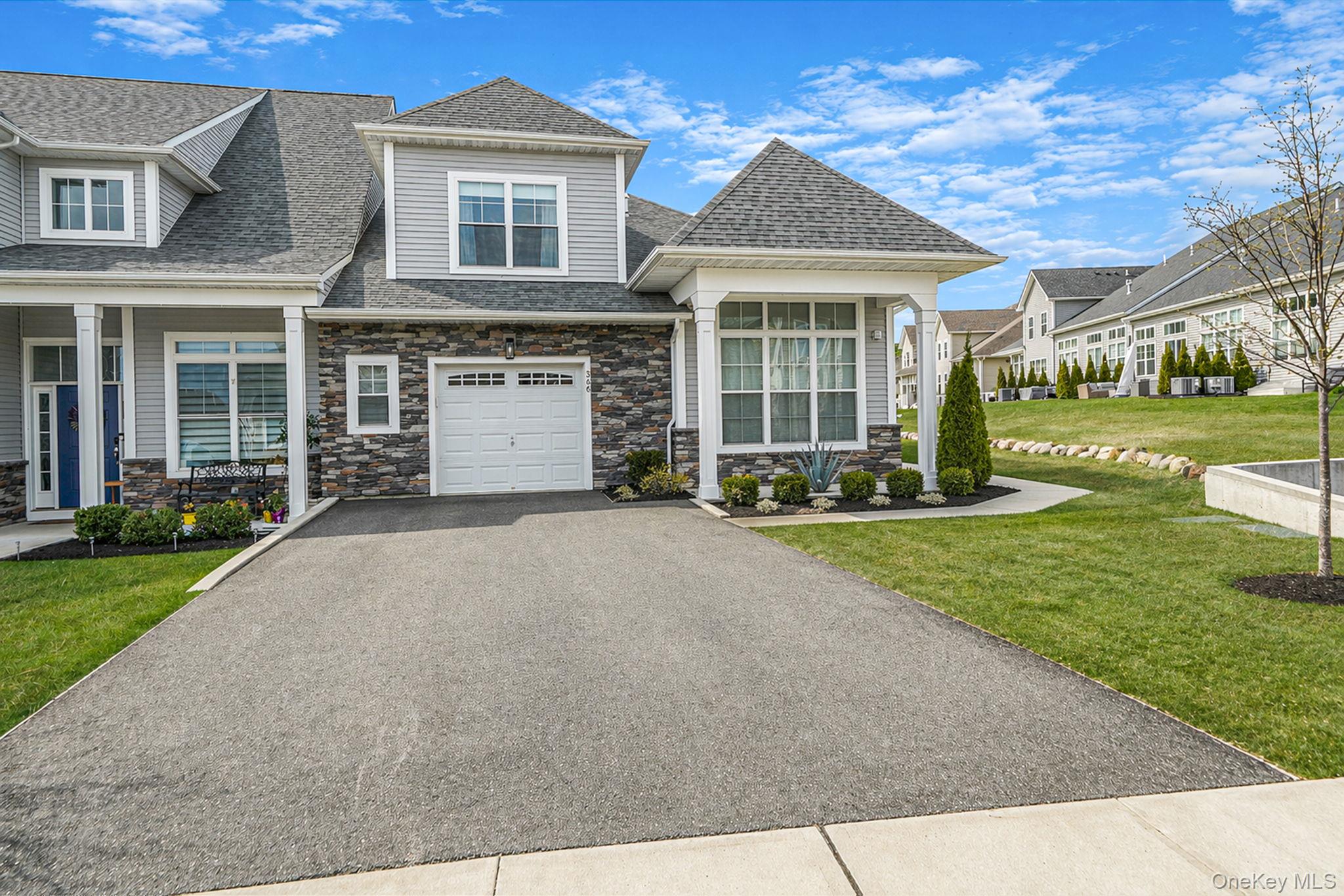 366 Wavell Ave, Yaphank, NY 11980, USA property photo