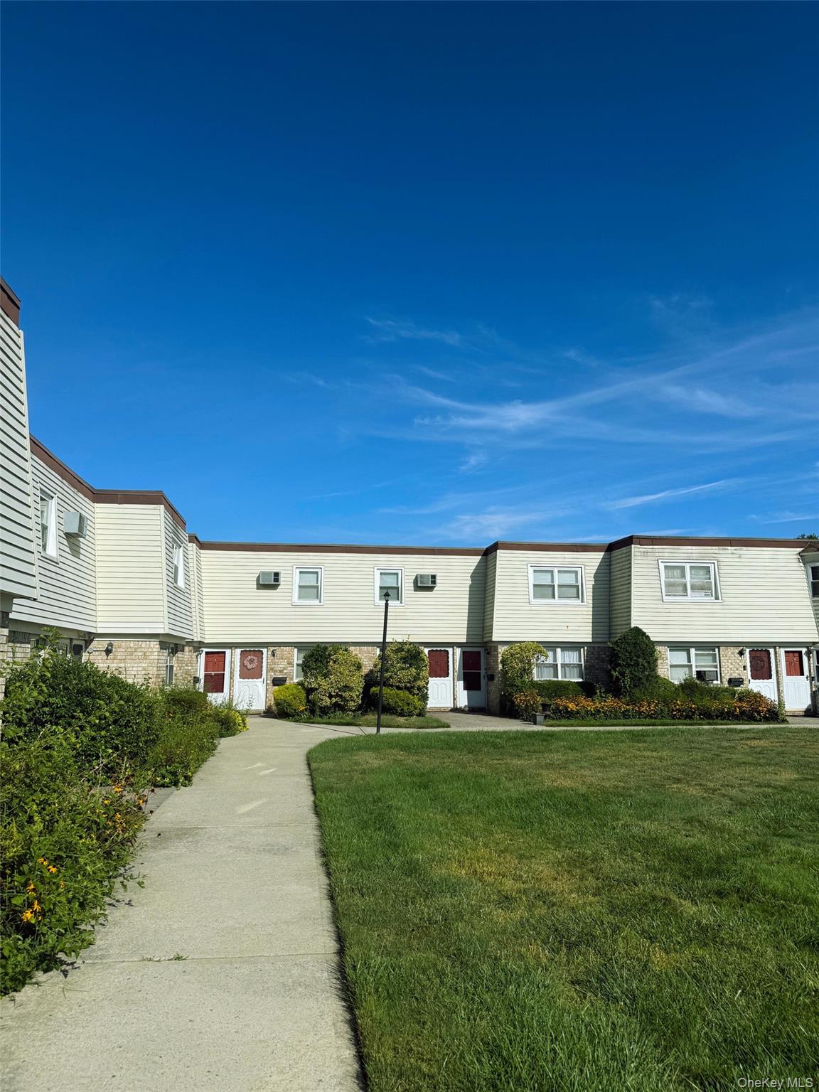 15 Harrison Ave, Amityville, NY 11701, USA property photo