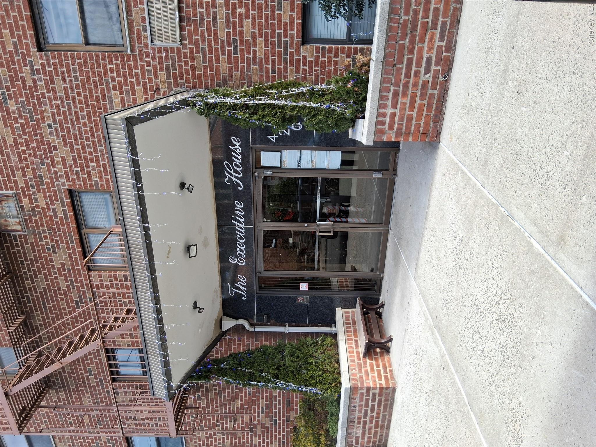 4200 Herkimer Pl, Bronx, NY 10470, USA property photo