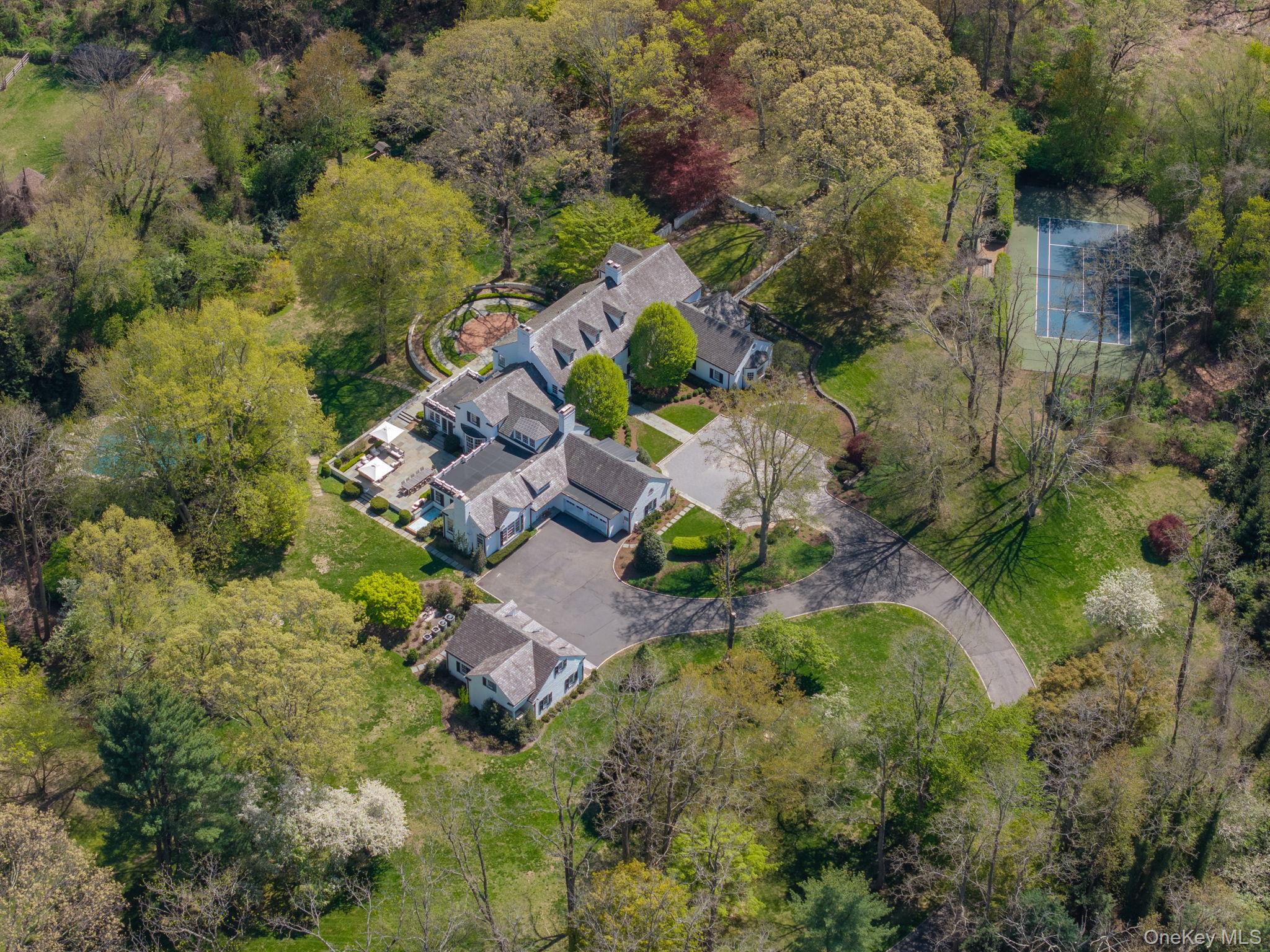 530 Chicken Valley Rd, Locust Valley, NY 11560, USA property photo
