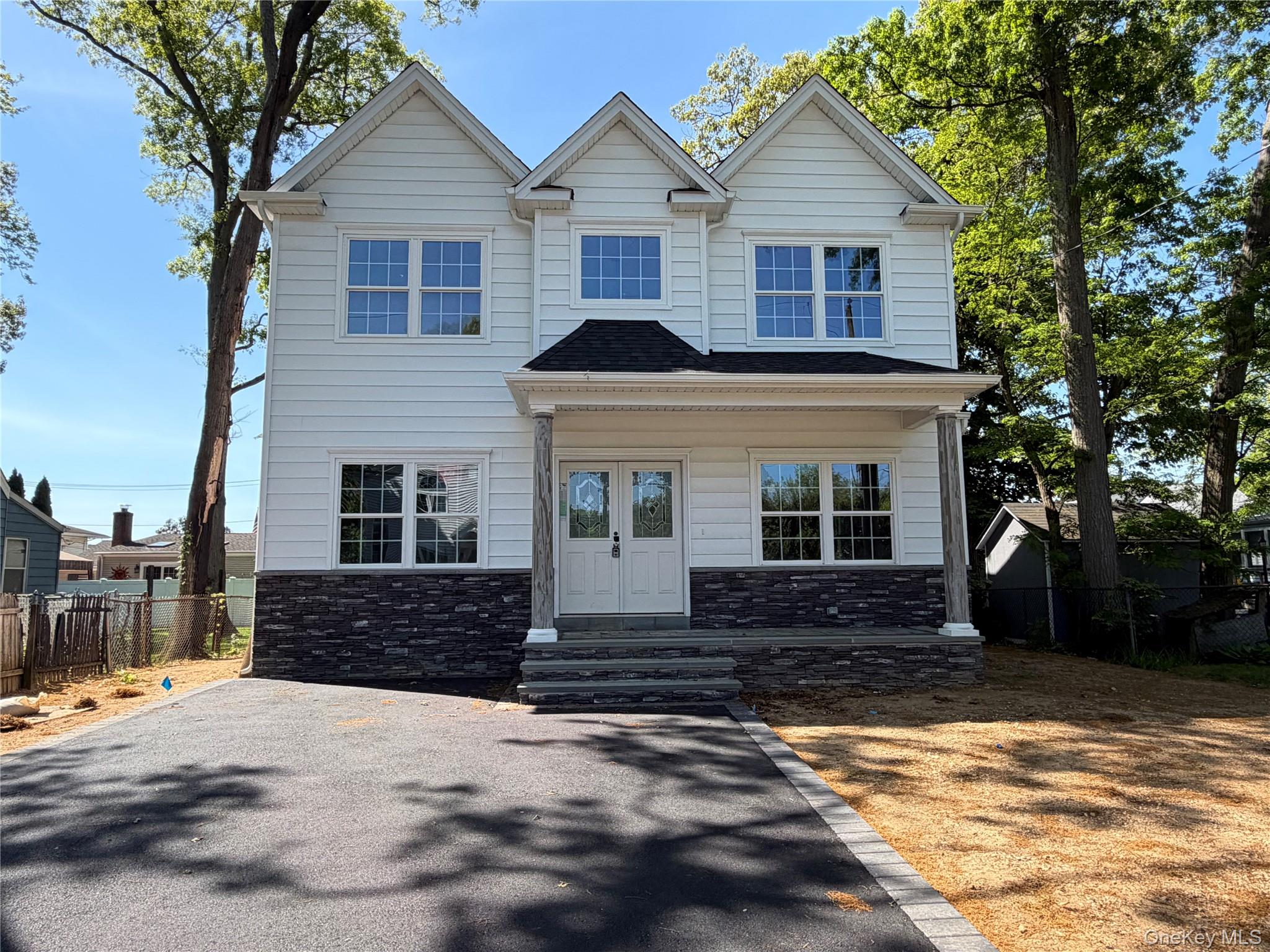 36 Michigan Ave, Massapequa, NY 11758, USA property photo