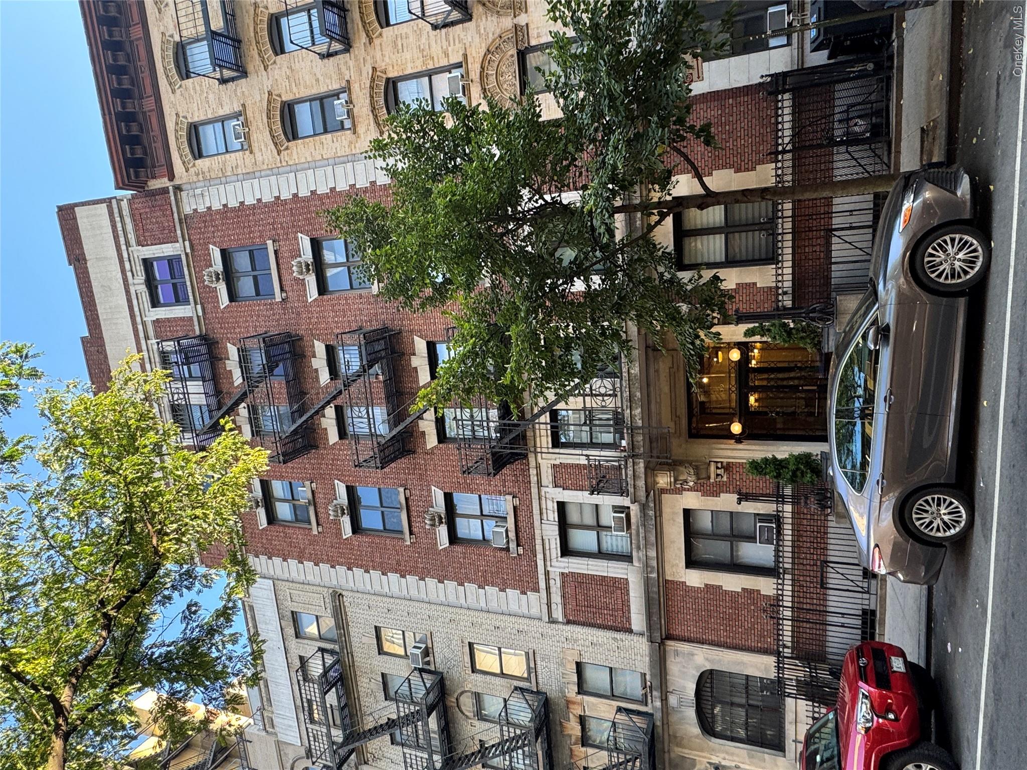 139 E 30th St, New York, NY 10016, USA property photo