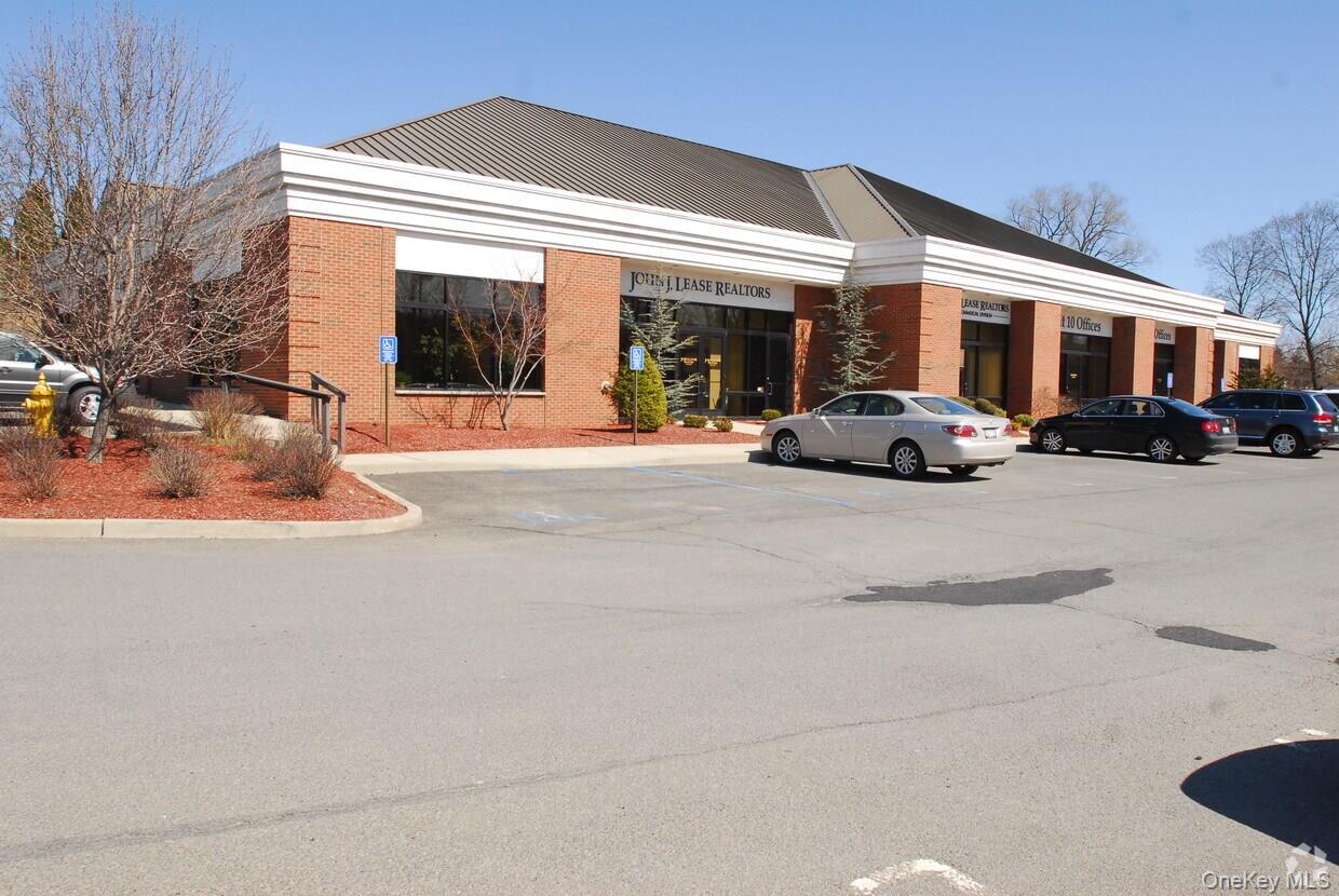 5020 US-9W, Newburgh, NY 12550, USA property photo